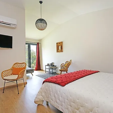 Frühstückspension L Esprit Du Clain D Hotes De Standing Proches Du Futuroscope Golf Et De St Cyr Naintre