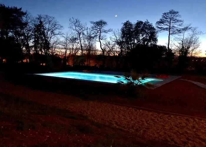 L Esprit Du Clain D Hotes De Standing Proches Du Futuroscope Golf Et De St Cyr 4* Naintre