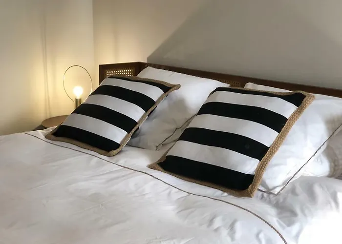 L Esprit Du Clain D Hotes De Standing Proches Du Futuroscope Golf Et De St Cyr