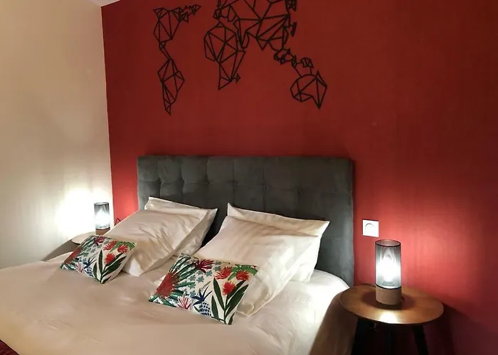 L Esprit Du Clain D Hotes De Standing Proches Du Futuroscope Golf Et De St Cyr Bed and breakfast Naintre