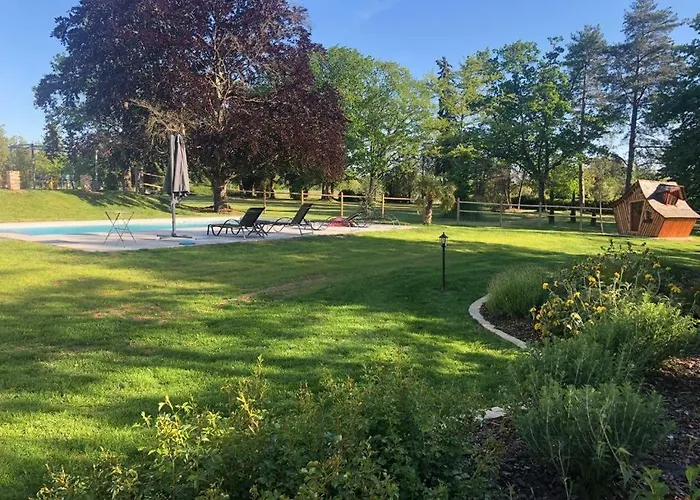 L Esprit Du Clain D Hotes De Standing Proches Du Futuroscope Golf Et De St Cyr 4*