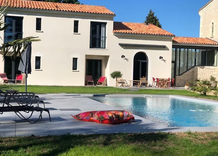 L Esprit Du Clain D Hotes De Standing Proches Du Futuroscope Golf Et De St Cyr