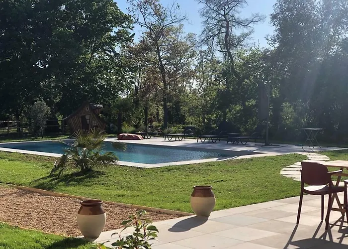 L Esprit Du Clain D Hotes De Standing Proches Du Futuroscope Golf Et De St Cyr