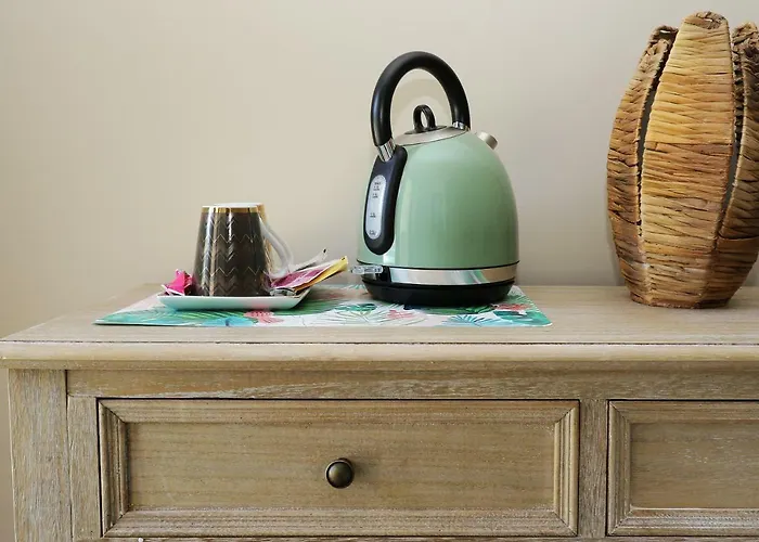 L Esprit Du Clain D Hotes De Standing Proches Du Futuroscope Golf Et De St Cyr Bed and breakfast 4*