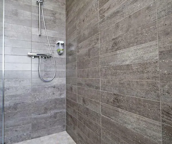 Bed and breakfast L Esprit Du Clain D Hotes De Standing Proches Du Futuroscope Golf Et De St Cyr 4*