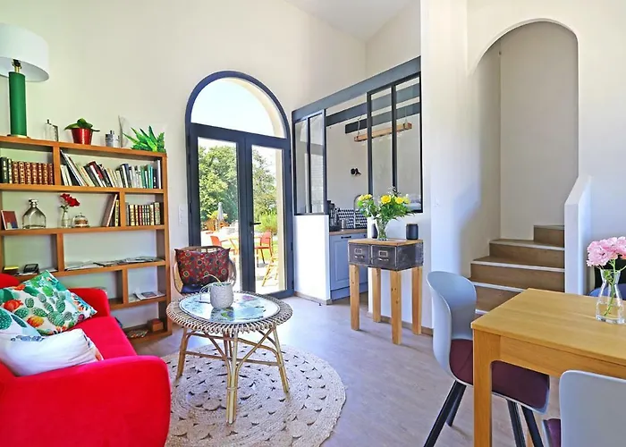 L Esprit Du Clain D Hotes De Standing Proches Du Futuroscope Golf Et De St Cyr 4*