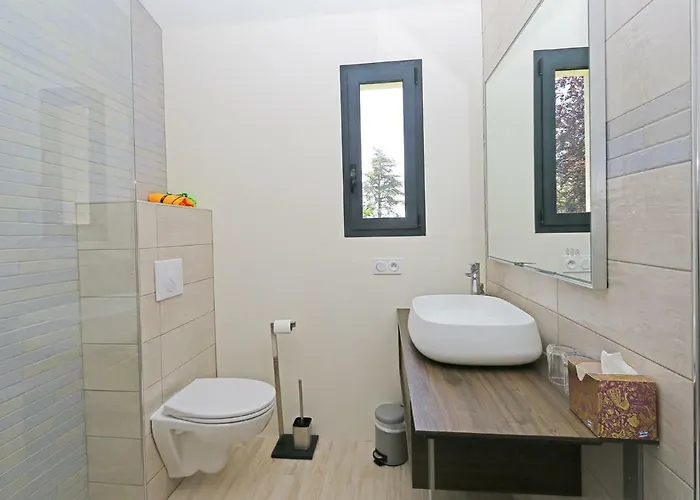 L Esprit Du Clain D Hotes De Standing Proches Du Futuroscope Golf Et De St Cyr