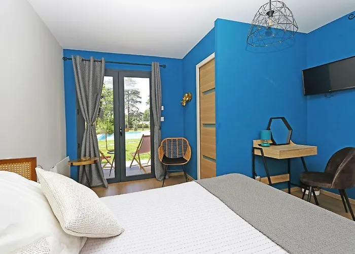 L Esprit Du Clain D Hotes De Standing Proches Du Futuroscope Golf Et De St Cyr 4*